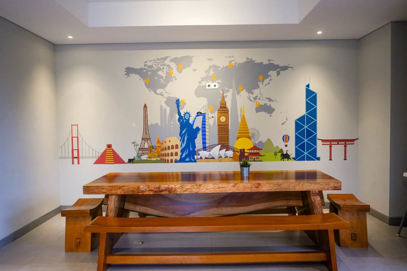 Restaurant communal dining table